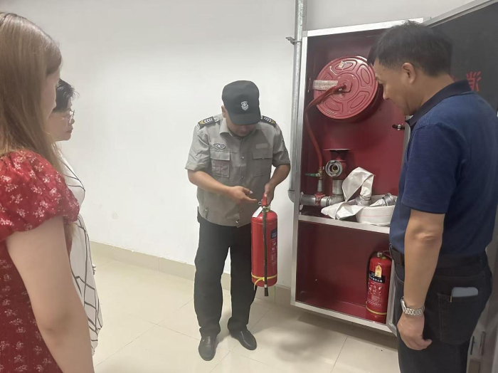 筑牢防线，安全护航&mdash;我校开展开学前安全隐患大排查